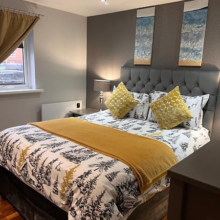 Cockledora, A Luxury Ground Floor Beachfront Apartment Llanelli Luaran gambar