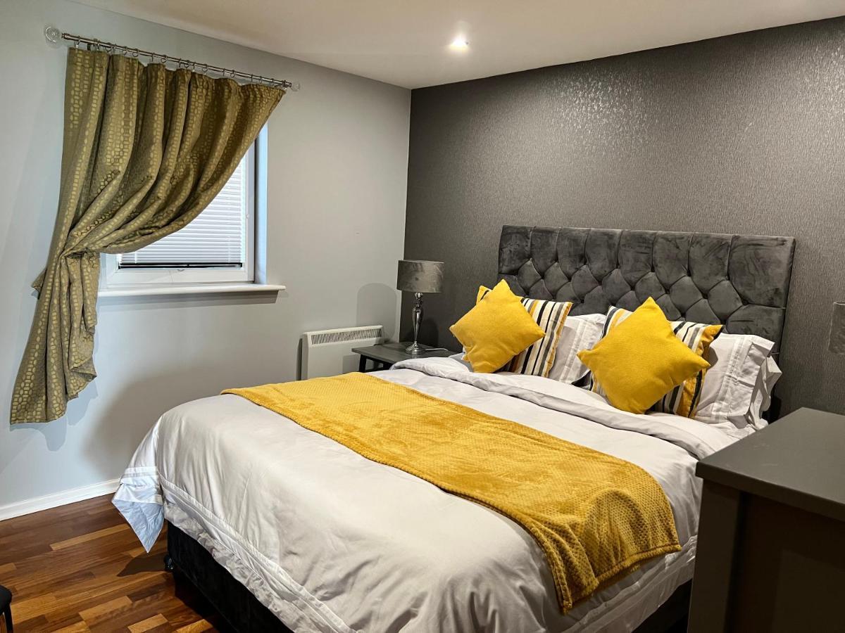 Cockledora, A Luxury Ground Floor Beachfront Apartment Llanelli Luaran gambar