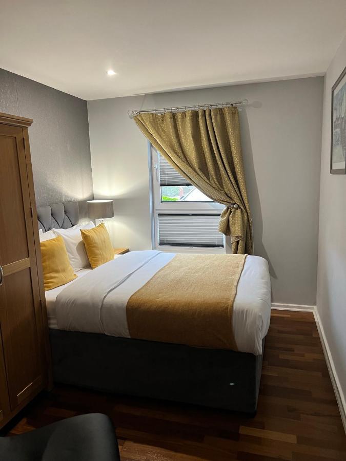 Cockledora, A Luxury Ground Floor Beachfront Apartment Llanelli Luaran gambar